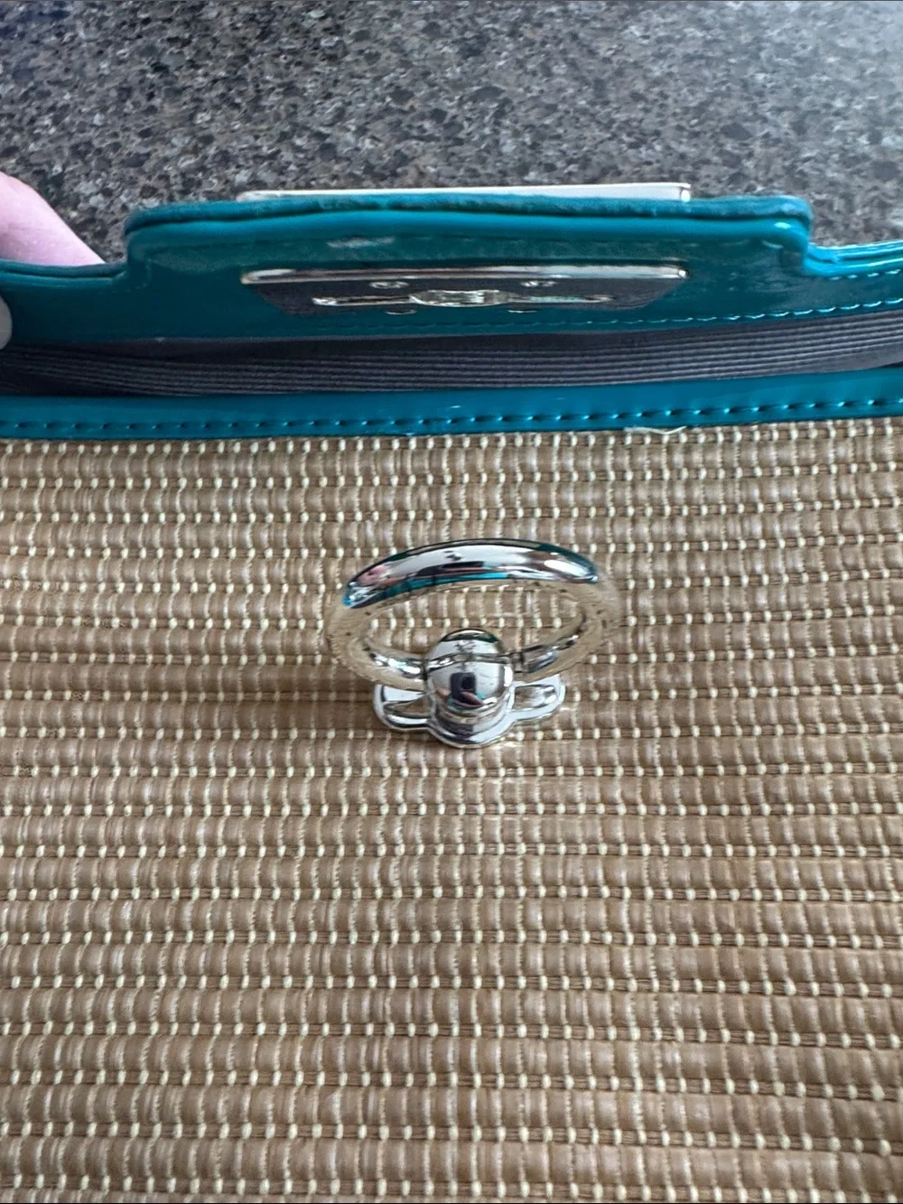 Ann Taylor Turquoise Trim Straw Shoulder Bag w/silver accents Like New